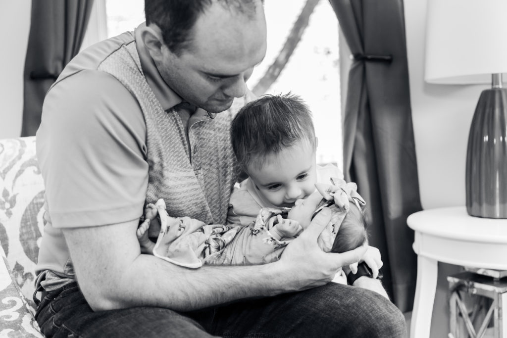 Chicago Newborn Photographer | Lifestyle Family Photos