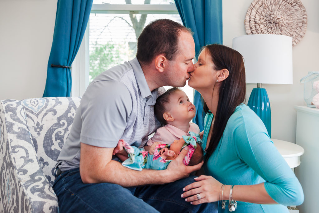 Chicago Newborn Photographer | Lifestyle Family Photos