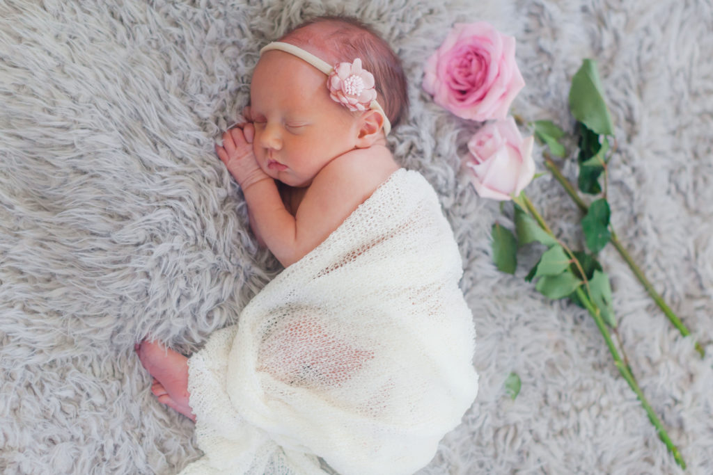 Chicago Newborn Photographer | Lifestyle Family Photos