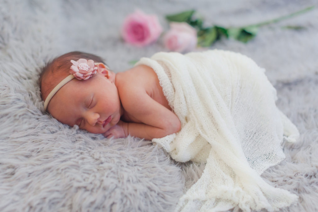 Chicago Newborn Photographer | Lifestyle Family Photos