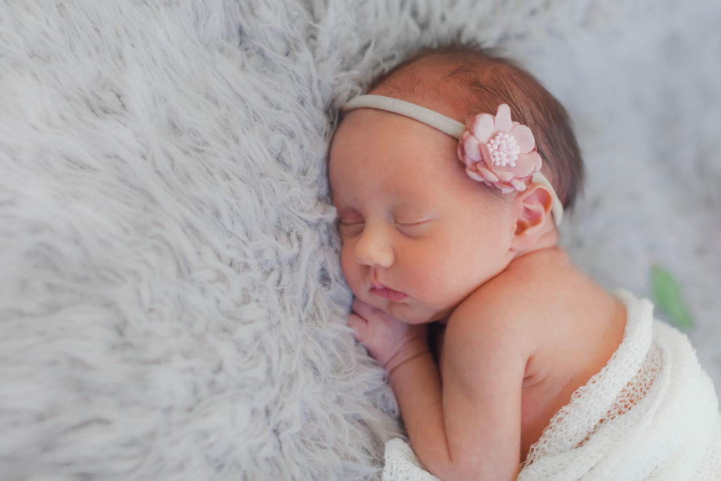 Chicago Newborn Photographer | Lifestyle Family Photos